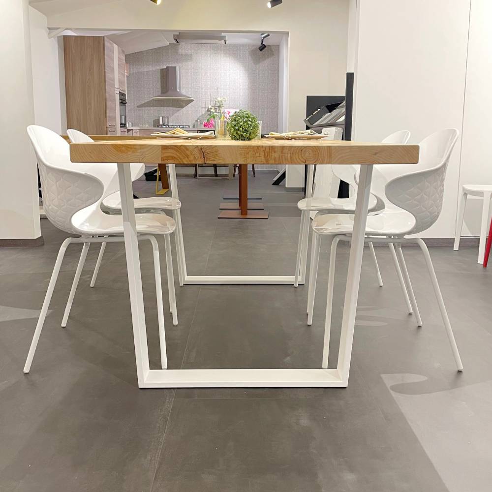 tavolo castagno massello trapezio simply