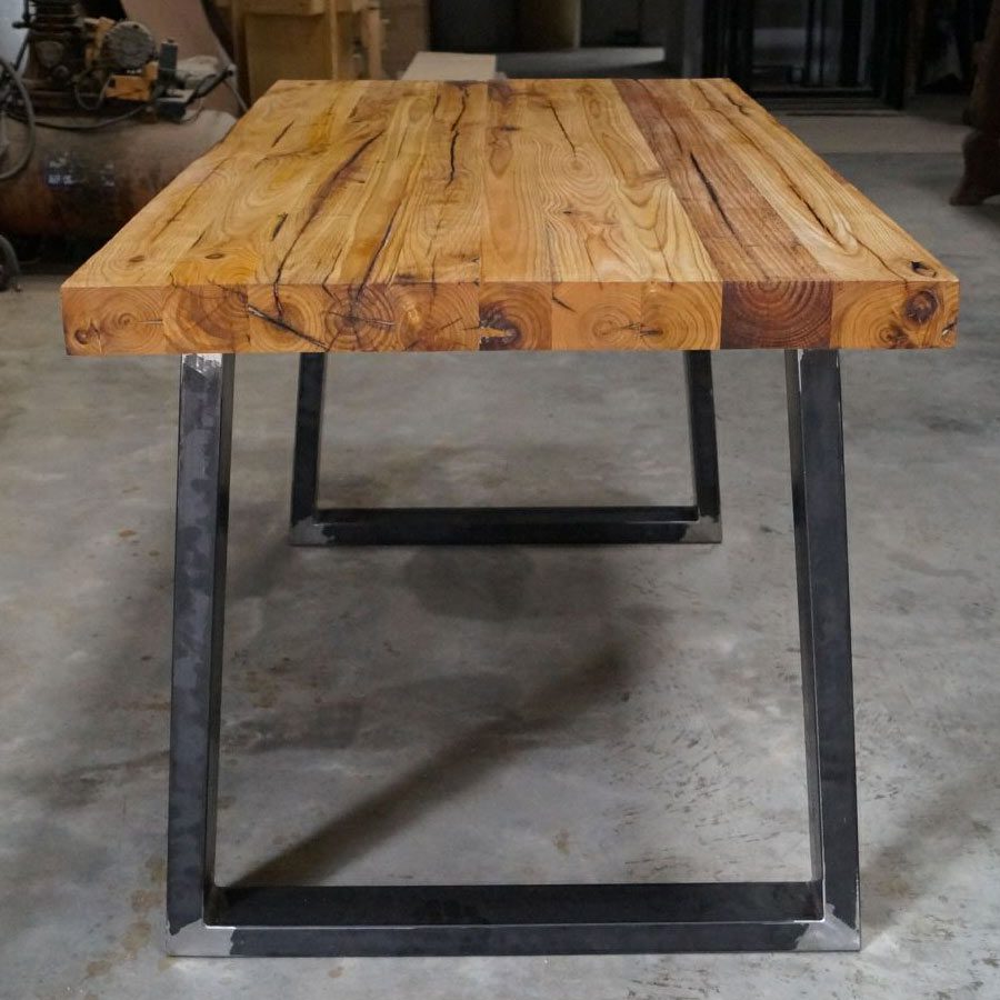 Tavolo industriale in legno massello