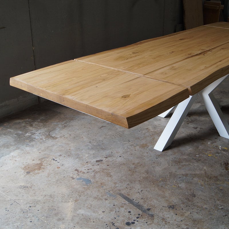 Tavolo allungabile in legno massello con gamba a Stella - immagine 4