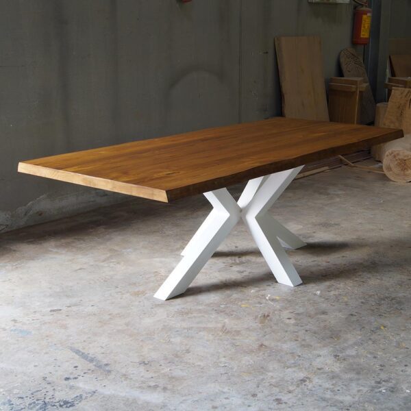 Tavolo Stella in legno massello di castagno dimensioni 220cm