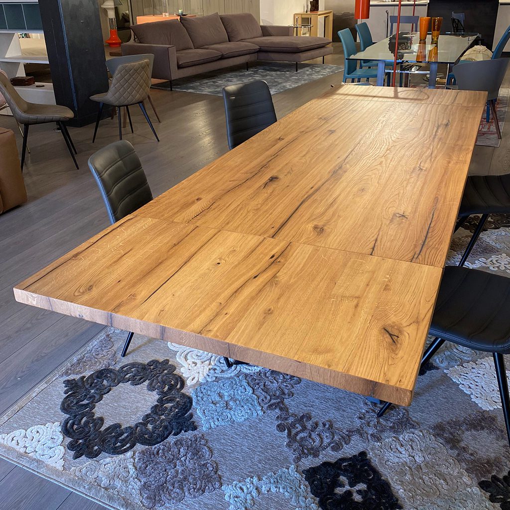 Tavolo legno tranciato rovere allungabile e basamento in ferro - immagine 6