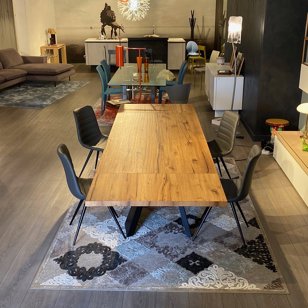 Tavolo legno tranciato rovere allungabile e basamento in ferro - immagine 5