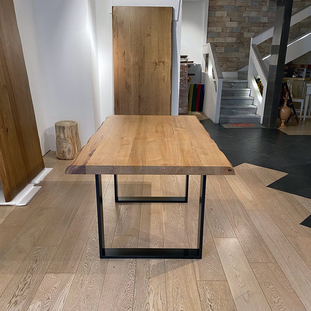 Tavolo in legno massello di castagno. Impero - immagine 2