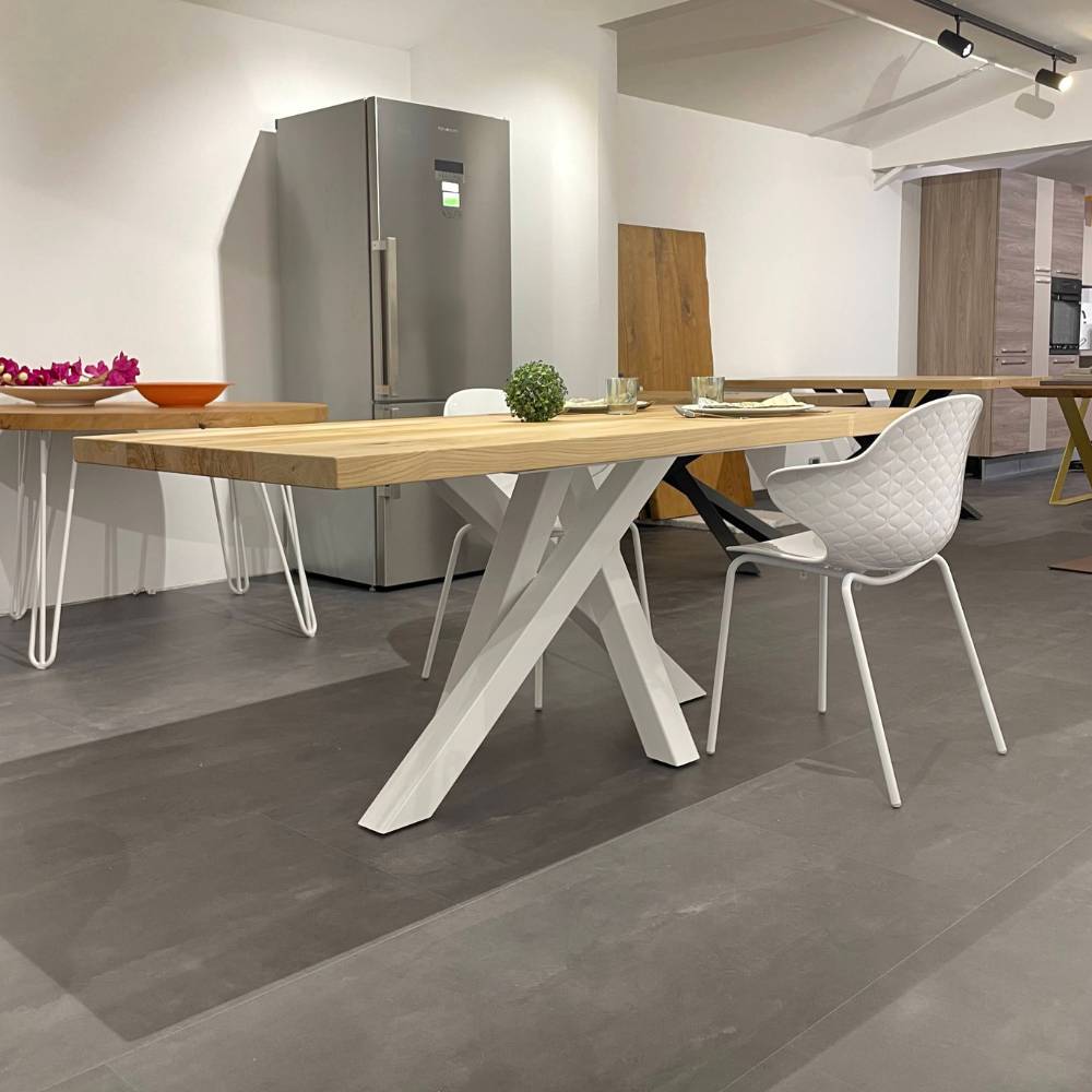 tavolo castagno massello domino